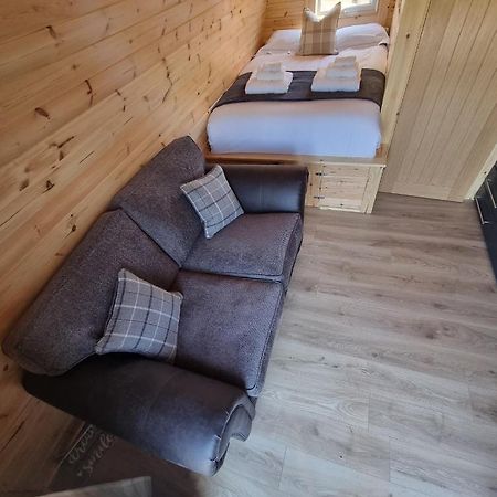Caledonian Pod. In Caol, Fort William Екстер'єр фото